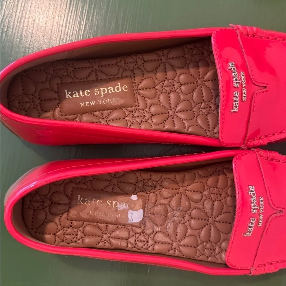Kate Spade ♠️ New York NWOT coral deck loafers